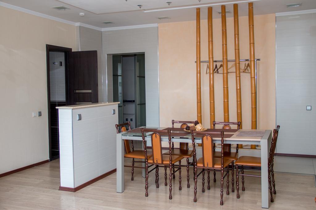 Sunrise Apartments Triumph Asztana Kültér fotó